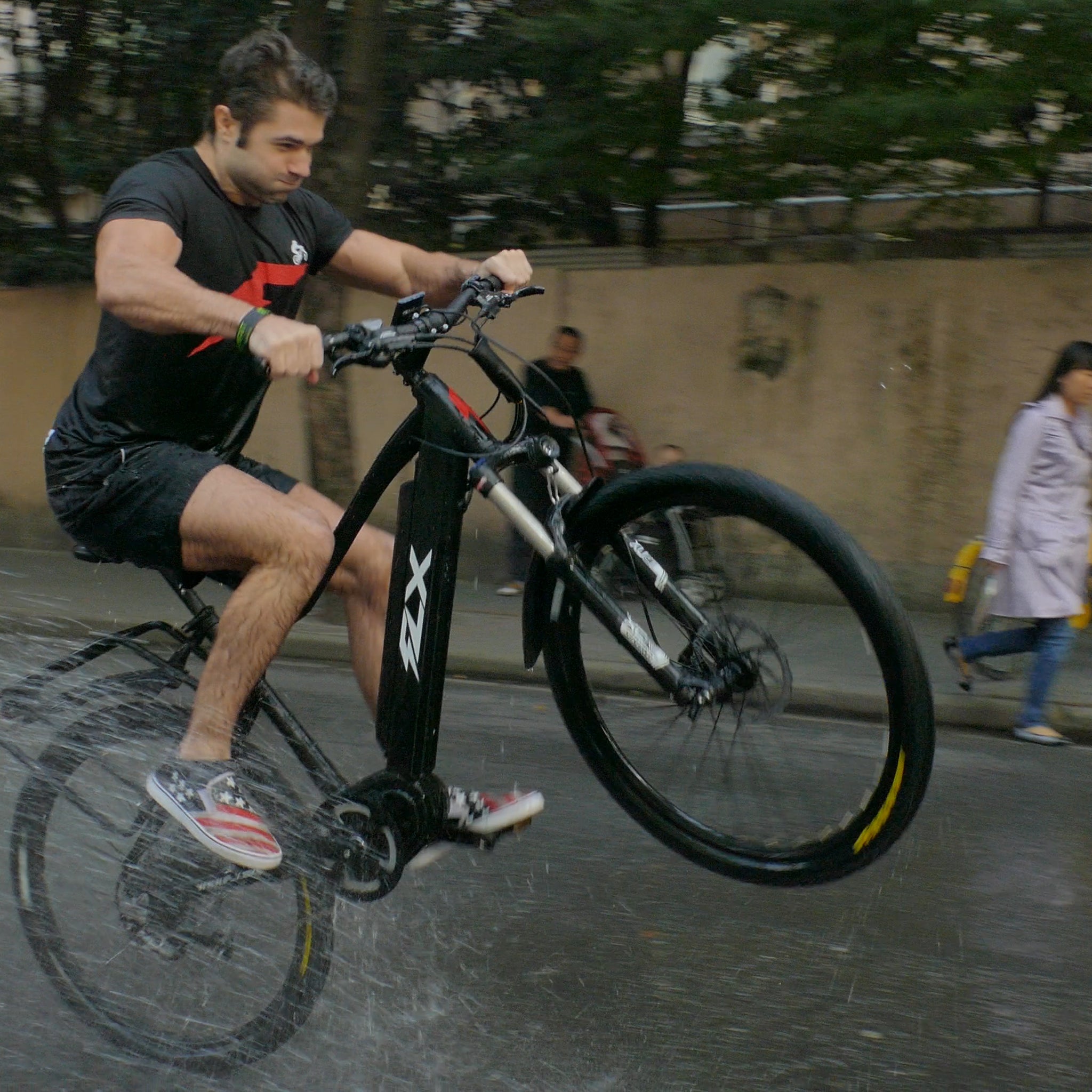 Can you ride an electric bike in the rain?